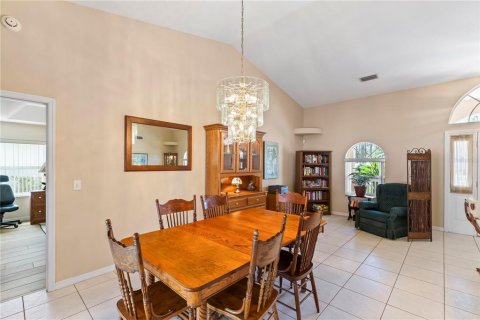 House in Palm Coast, Florida 3 bedrooms, 197.42 sq.m. № 1574156 - photo 16
