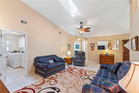House in Palm Coast, Florida 3 bedrooms, 197.42 sq.m. № 1574156 - photo 29