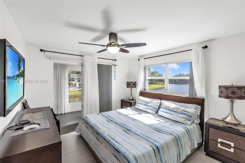 Купить кондоминиум в Дирфилд-Бич, Флорида 2 спальни, 76.18м2, № 2065259 - фото 17