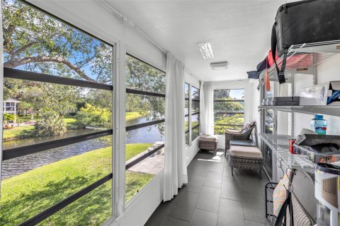 Купить кондоминиум в Дирфилд-Бич, Флорида 2 спальни, 76.18м2, № 2065259 - фото 20