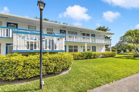 Купить кондоминиум в Дирфилд-Бич, Флорида 2 спальни, 76.18м2, № 2065259 - фото 26