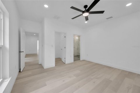 Casa en venta en Dade City, Florida, 4 dormitorios, 261.52 m2 № 2116312 - foto 24