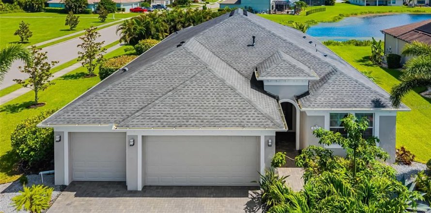 Villa ou maison à Bradenton, Floride 4 chambres, 246.19 m2 № 1795101