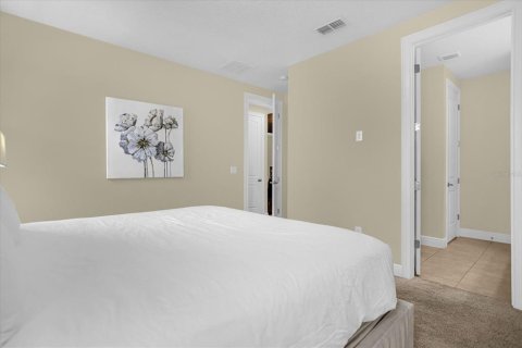 Casa en venta en Kissimmee, Florida, 8 dormitorios, 316.98 m2 № 1580739 - foto 27