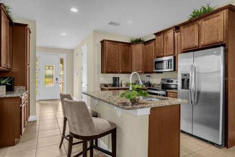 Casa en venta en Kissimmee, Florida, 8 dormitorios, 316.98 m2 № 1580739 - foto 7
