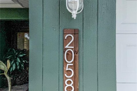 House in Clearwater, Florida 4 bedrooms, 194.35 sq.m. № 2225830 - photo 25