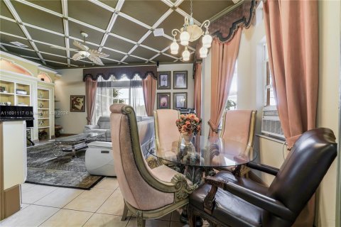 Casa en venta en Port St. Lucie, Florida, 4 dormitorios, 254.27 m2 № 1937755 - foto 14