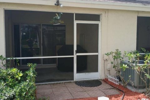 Touwnhouse à vendre à Weston, Floride: 2 chambres, 103.12 m2 № 1179855 - photo 1