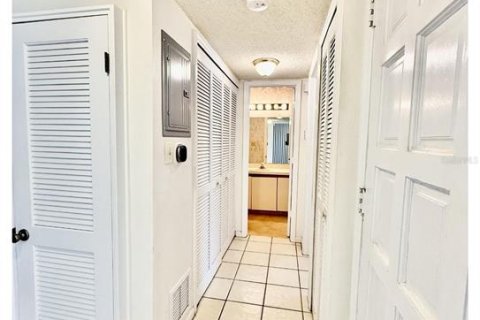 Condo in Longwood, Florida, 2 bedrooms  № 1869622 - photo 16