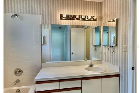 Condo in Longwood, Florida, 2 bedrooms  № 1869622 - photo 29