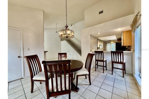 Condo in Longwood, Florida, 2 bedrooms  № 1869622 - photo 10