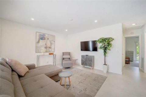 Propiedad comercial en venta en Wilton Manors, Florida, 205.78 m2 № 2181924 - foto 13