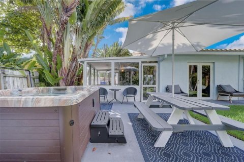 Propiedad comercial en venta en Wilton Manors, Florida, 205.78 m2 № 2181924 - foto 7