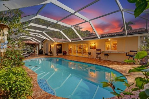 House in Hollywood, Florida 3 bedrooms, 161.65 sq.m. № 2010830