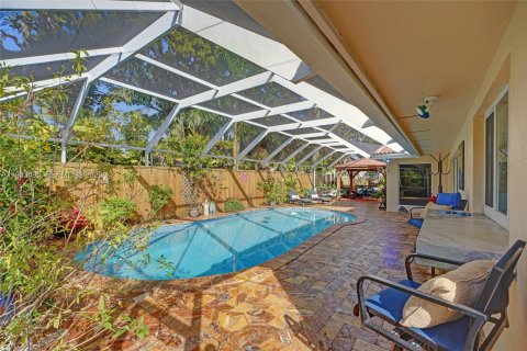 House in Hollywood, Florida 3 bedrooms, 161.65 sq.m. № 2010830 - photo 28