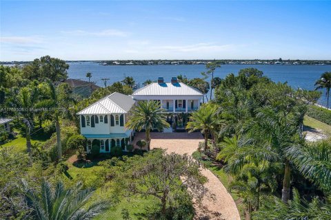 House in Stuart, Florida 6 bedrooms, 572 sq.m. № 1699401 - photo 5