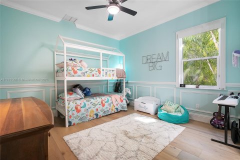 House in Stuart, Florida 6 bedrooms, 572 sq.m. № 1699401 - photo 25