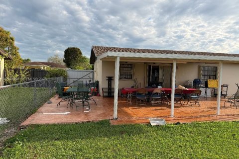 Villa ou maison à vendre à Homestead, Floride: 3 chambres, 106.84 m2 № 2044846 - photo 18