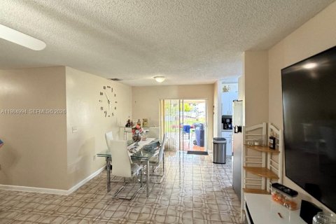 Villa ou maison à vendre à Homestead, Floride: 3 chambres, 106.84 m2 № 2044846 - photo 10