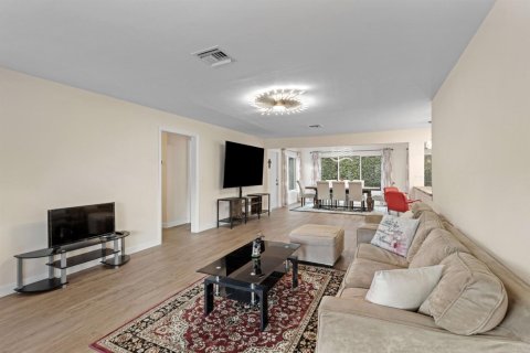 Villa ou maison à vendre à Boynton Beach, Floride: 3 chambres, 160.91 m2 № 2077743 - photo 16