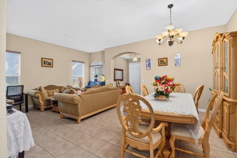 Villa ou maison à vendre à Boynton Beach, Floride: 4 chambres, 261.06 m2 № 2426821 - photo 6