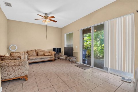 Villa ou maison à vendre à Boynton Beach, Floride: 4 chambres, 261.06 m2 № 2426821 - photo 9