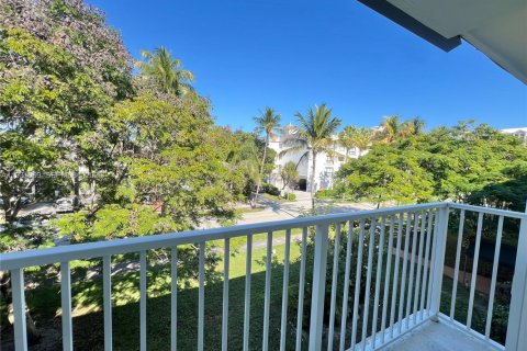 Condo in Key Biscayne, Florida, 2 bedrooms  № 1989837 - photo 17