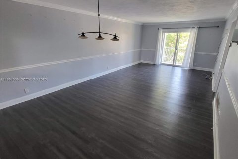 Copropriété à louer à Key Biscayne, Floride: 2 chambres, 102.19 m2 № 1989837 - photo 2