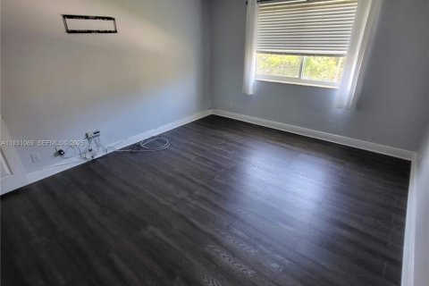 Copropriété à louer à Key Biscayne, Floride: 2 chambres, 102.19 m2 № 1989837 - photo 10