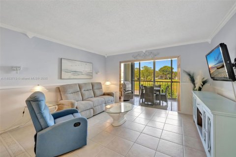 Condo in Margate, Florida, 2 bedrooms  № 1874841 - photo 2