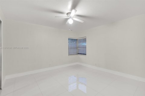Casa en alquiler en Oakland Park, Florida, 3 dormitorios, 109.44 m2 № 2045135 - foto 14