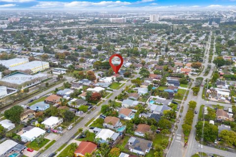 Casa en alquiler en Oakland Park, Florida, 3 dormitorios, 109.44 m2 № 2045135 - foto 28
