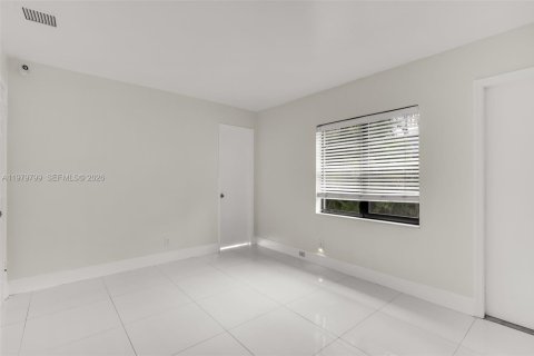 Casa en alquiler en Oakland Park, Florida, 3 dormitorios, 109.44 m2 № 2045135 - foto 18