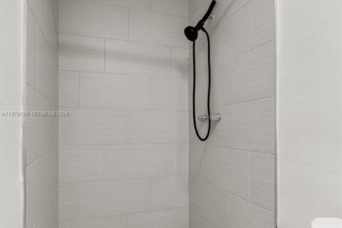 Casa en alquiler en Oakland Park, Florida, 3 dormitorios, 109.44 m2 № 2045135 - foto 22