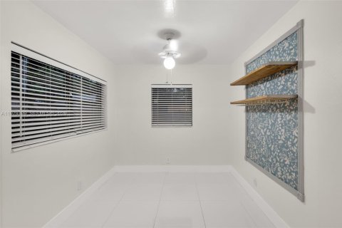 Casa en alquiler en Oakland Park, Florida, 3 dormitorios, 109.44 m2 № 2045135 - foto 10