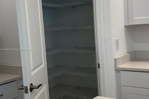 Adosado en alquiler en Davenport, Florida, 3 dormitorios, 127.55 m2 № 1852392 - foto 7