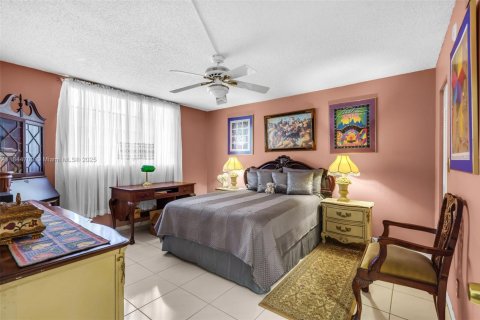 Copropriété à vendre à Tamarac, Floride: 2 chambres, 99.41 m2 № 1842422 - photo 17