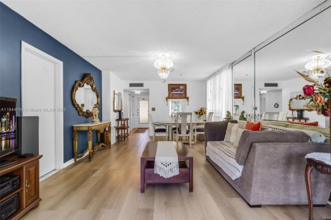 Copropriété à vendre à Tamarac, Floride: 2 chambres, 99.41 m2 № 1842422 - photo 12
