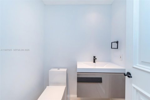 Condominio en venta en Key Biscayne, Florida, 4 dormitorios, 332.68 m2 № 2028544 - foto 5