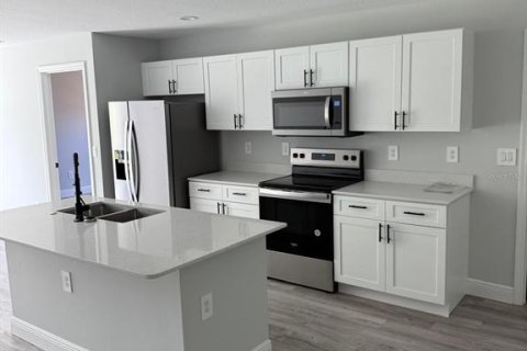Casa en alquiler en DeLand, Florida, 3 dormitorios, 119.84 m2 № 1877134 - foto 12