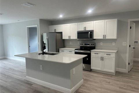 Casa en alquiler en DeLand, Florida, 3 dormitorios, 119.84 m2 № 1877134 - foto 18