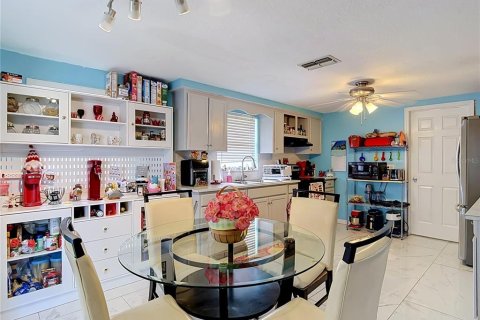 Villa ou maison à vendre à Hudson, Floride: 2 chambres, 129.51 m2 № 2398828 - photo 17