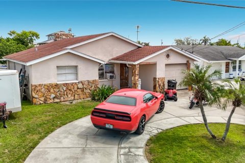 Villa ou maison à vendre à Hudson, Floride: 2 chambres, 129.51 m2 № 2398828 - photo 21