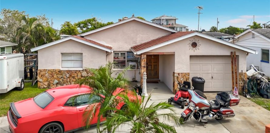 Villa ou maison à Hudson, Floride 2 chambres, 129.51 m2 № 2398828