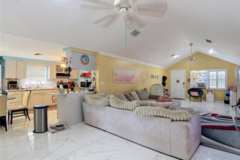 Villa ou maison à vendre à Hudson, Floride: 2 chambres, 129.51 m2 № 2398828 - photo 13