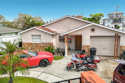 Villa ou maison à vendre à Hudson, Floride: 2 chambres, 129.51 m2 № 2398828 - photo 4