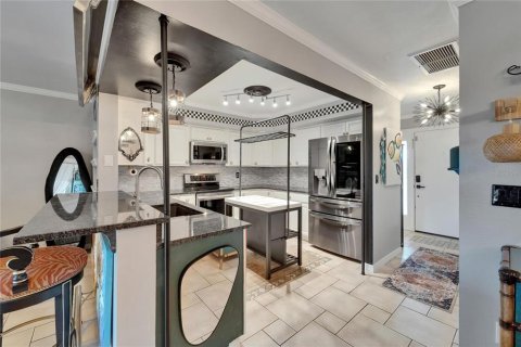 Condo in Apollo Beach, Florida, 2 bedrooms  № 1761068 - photo 18