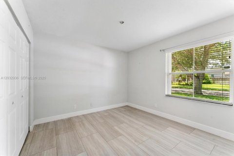 Villa ou maison à vendre à Coconut Creek, Floride: 4 chambres, 222.41 m2 № 2085749 - photo 30