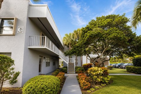Copropriété à louer à Delray Beach, Floride: 2 chambres, 85.47 m2 № 2293641 - photo 2