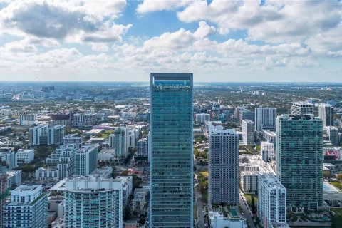 Condominio en venta en Miami, Florida, 3 dormitorios, 333.24 m2 № 1859531 - foto 11